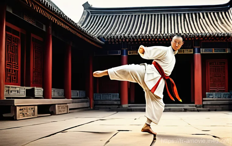 홍콩영화  황비홍  시리즈 분석 - **Prompt:** A highly detailed, cinematic image of Jet Li as Wong Fei-hung, dressed in a traditional,...